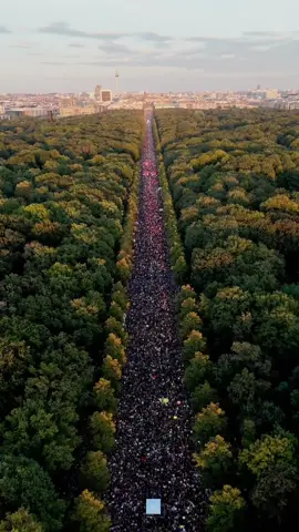 Tens of thousands of people marched in #berlin on Saturday to protest Israel's military action in the Gaza Strip.    Organized by some 50 groups, including the Left party, they called for a broad arms embargo against Israel #germany #german #israel #breakingnews 