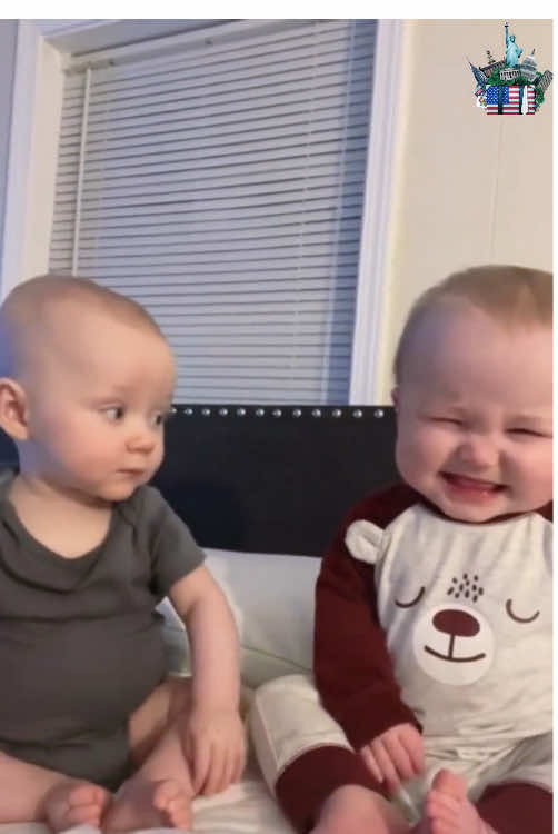 Funny twins💕🥰#funnybaby #babiesoftiktok #cute #foryou #fypシ 