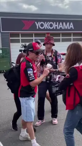 Good morning fans 👋 #motogp #marcmarquez #weare93 #japanesegp #todorojo🔴 