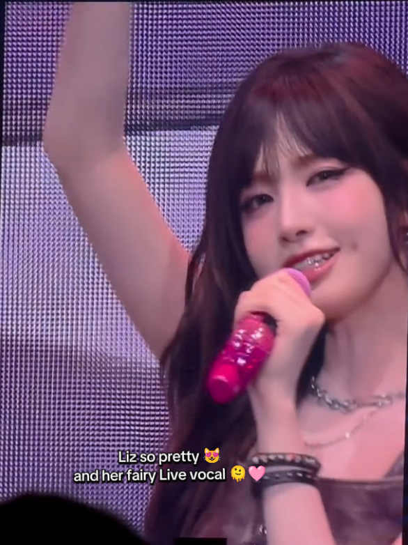 pretty voice pretty visual 🥰💕music bank Lisbon Liz part 😻  #Liz #리즈 #リズ #ive #fyp 