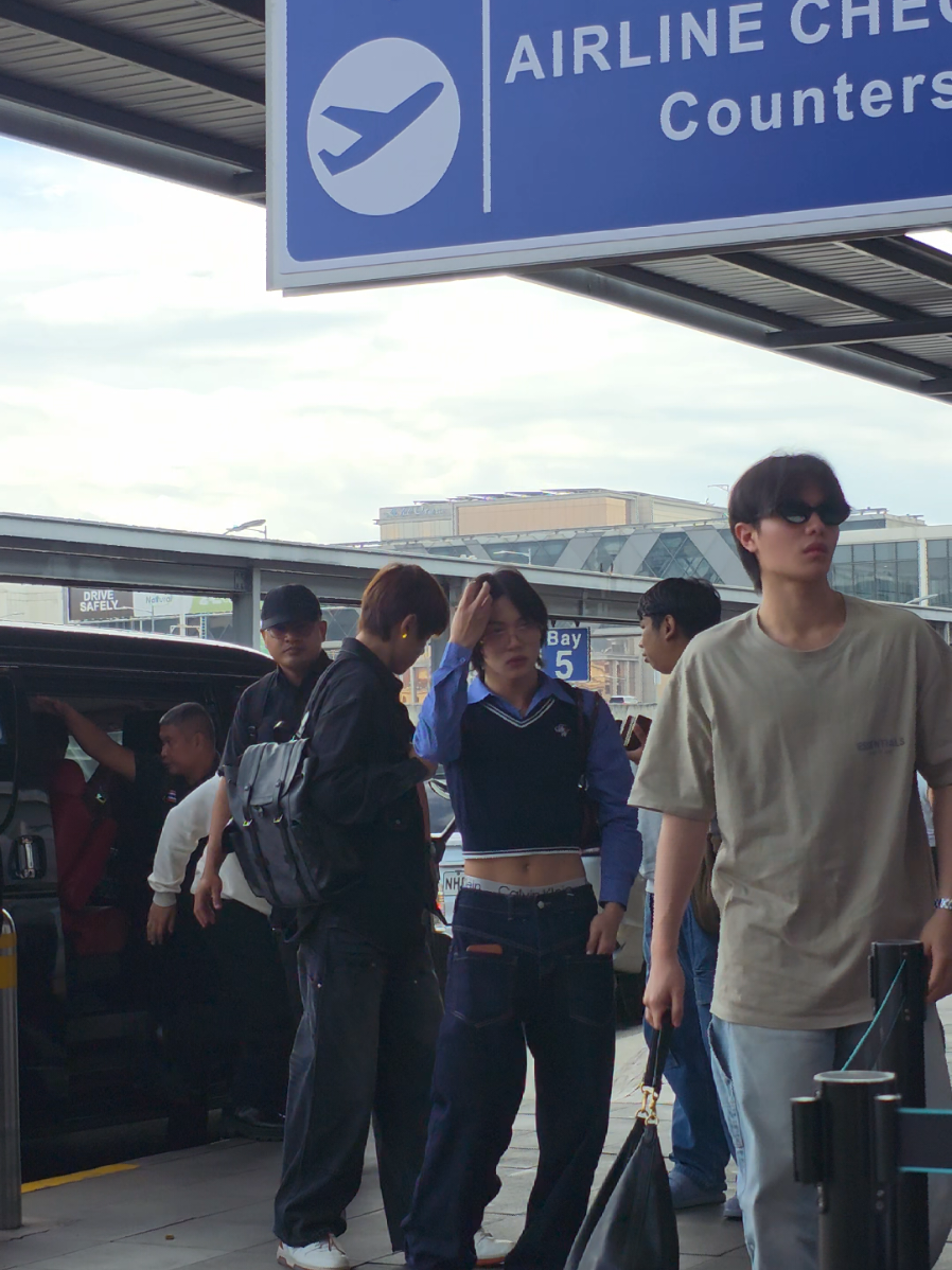 LYKN departure in Manila. Thank you!!!  #LYKNTOUR #LYKN  #LYKNUNLEASHEDTOUR  #LYKNUNLEASHEDWORLDTOUR  #LYKNTOURxMANILA 
