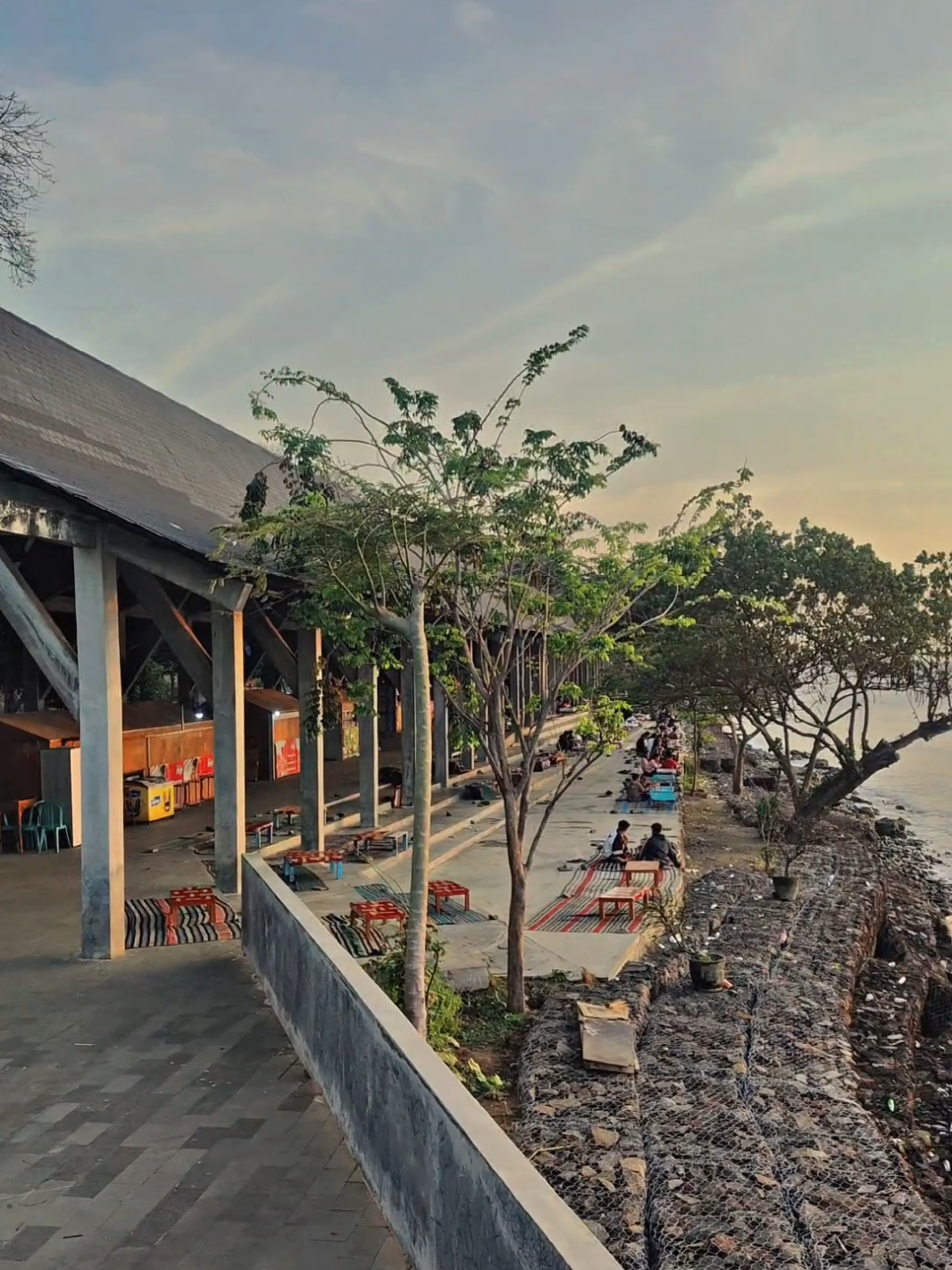 #wisatabanyuwangi #fypシ゚ #pantaiwatudodolbanyuwangi #sunrisebanyuwangi #banyuwangi 