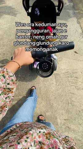 Ketok nganggur yoben wong mbien yo wes tau kerjo😂 #fyp #lewatberanda #irt #ibuanak1 