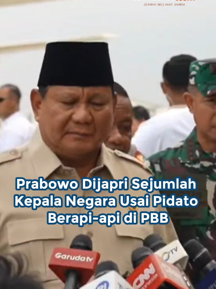 Presiden Prabowo Subianto menceritakan sejumlah kepala negara menghubunginya usai berpidato dalam Sidang Majelis Umum ke-80 Perserikatan Bangsa-Bangsa (PBB). Prabowo mengatakan, sejumlah kepala negara terkesan dengan sikap Indonesia untuk mencari perdamaian atas konflik Israel-Palestina. Prabowo berpidato secara berapi-api dalam Sidang Majelis Umum ke-80 PBB di Markas PBB, New York, Amerika Serikat, Selasa (23/9/2025).  Gaya pidato Prabowo tersebut sempat dipuji oleh Presiden Amerika Serikat Donald Trump. Penulis: Rahel Narda Chaterine, Dita Angga Rusiana Kreatif: Safira Nurulita Produser: Reza Kurnia Darmawan ` #Prabowo #Palestina #Indonesia #Global ##Cut