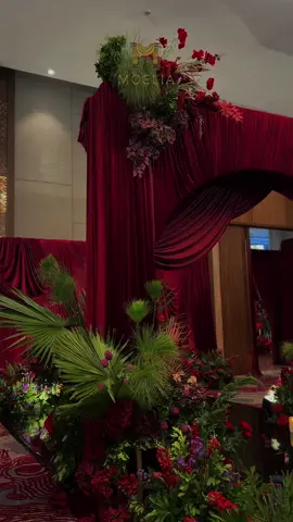 Some moments don’t need words—just being in love with you. #dekorasiweddinglampung #fyp #weddingbandarlampung #dreamwedding 