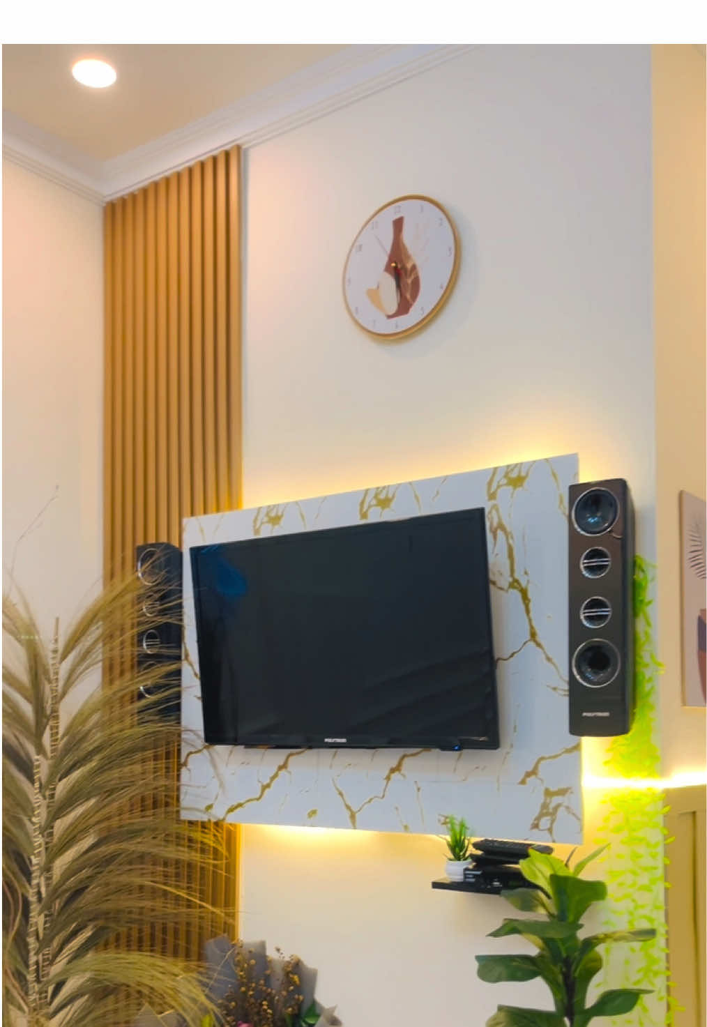 Masyallah tabarakallah 😇masi jauh dari kata mewah tapi nyaman untuk tempat pulang kita🥹✨🫶🏻 #rumahminimalis #rumahsubsidi #dekorasirumah #rumahaesthetic 