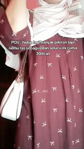 jujur deh kalian udah punya warna apa? #slingbag #ModalKontenDoang #racuntiktok #spallspill 