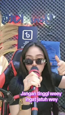 aku terjatuh cover yeni kitty #fyppppppppppppppppppppppp  #viraltiktok 