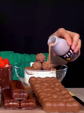 Mukbang Chocolate Cake (Yt: Bonggil)#bonggil #mukbang #chocolate #cakechocolate #asmrsounds 