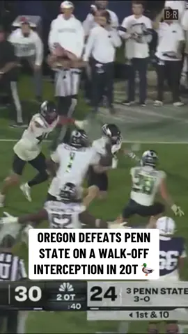 Oregon is now 5-0 after knocking off No. 3 Penn State in a thriller 👀 #CollegeFootball #cfb #football #oregonducks #pennstate