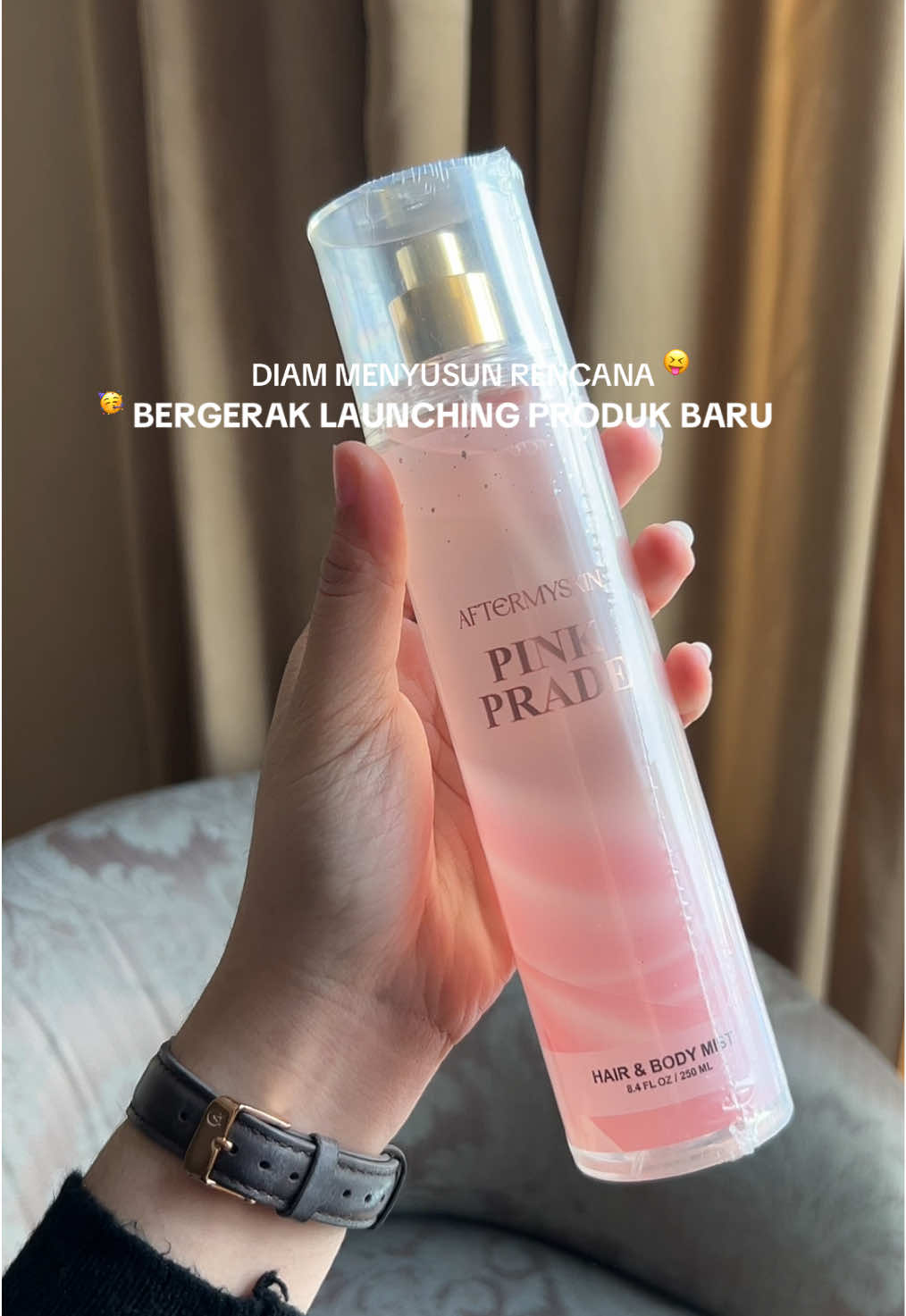 Wanginya seger, manis gak enek, dipakai seharian gak jadi bau apek 😭🥳 favorite minsi #hairandbodymist #aftermyskin 