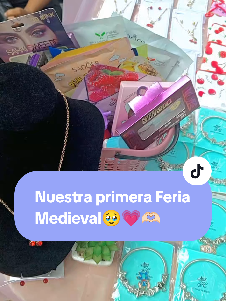 Hoy fue una día súper lindo y lleno de sorpresas Y sobre todo muy feliz, de estar presente en este increíble lugar de Guayaquil los esperamos mañana tambien🫶🏻💗 #jardinbotanico #feria #medieval #ecuador #fyp  @Jardín Botánico de Guayaquil 