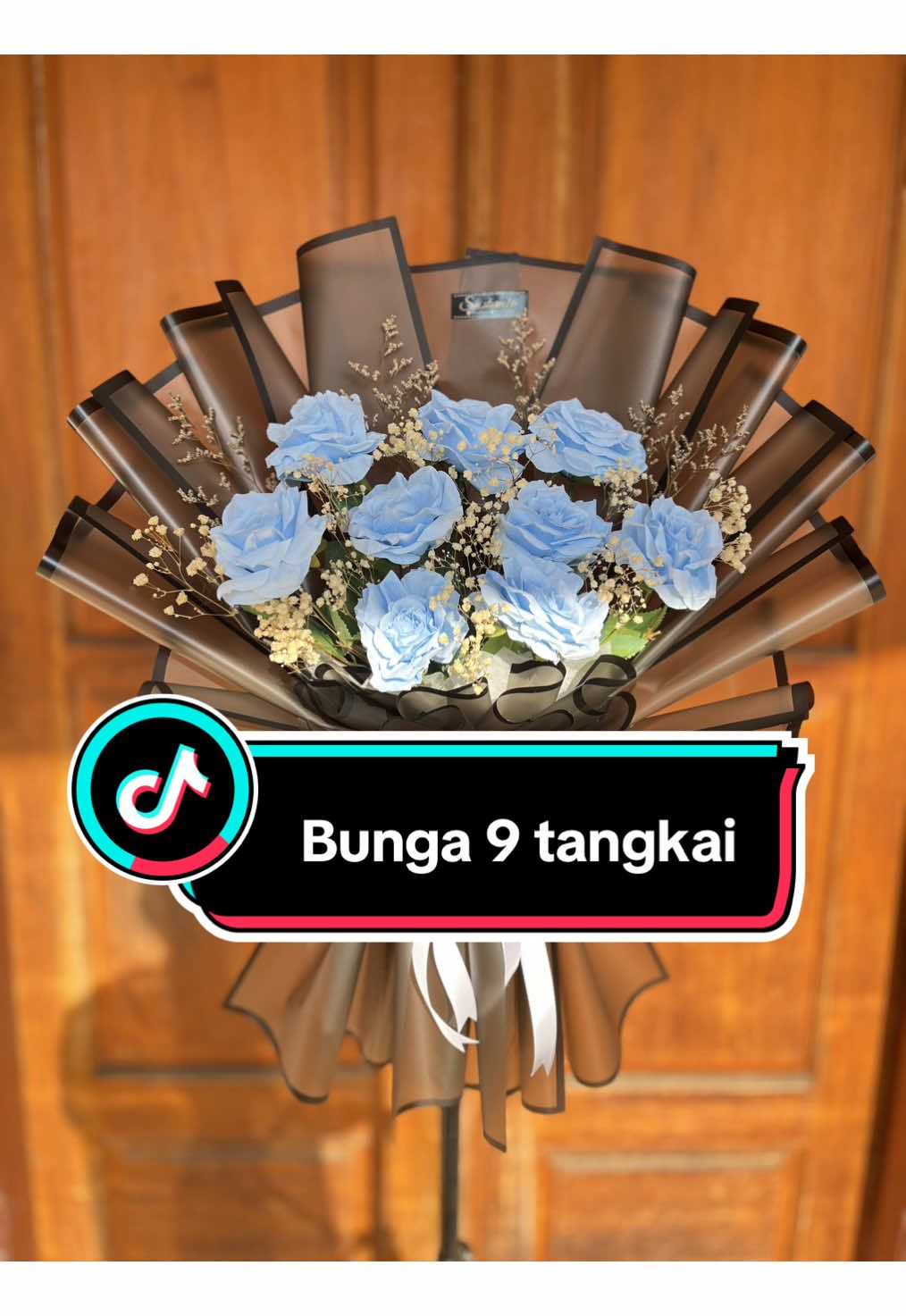 بسم الله الرحمن الرحيم Halo sobatku👋 📍Bucket mawar 9 kuntum  √ Open Bucket Setiap hari  √ Pengerjaan ±1minggu  √ Bisa mix warna kertas sesuai keinginan😍 Shope : Sm.storee16 Wa : 089667946541 (Own) No Dm ❌ Happy shopping🛍️🥰 #bucketsidoarjo  #bucketuang #buketbungamurah #fypシ゚viral🖤tiktok  #fyppppppppppppppppppppppp        