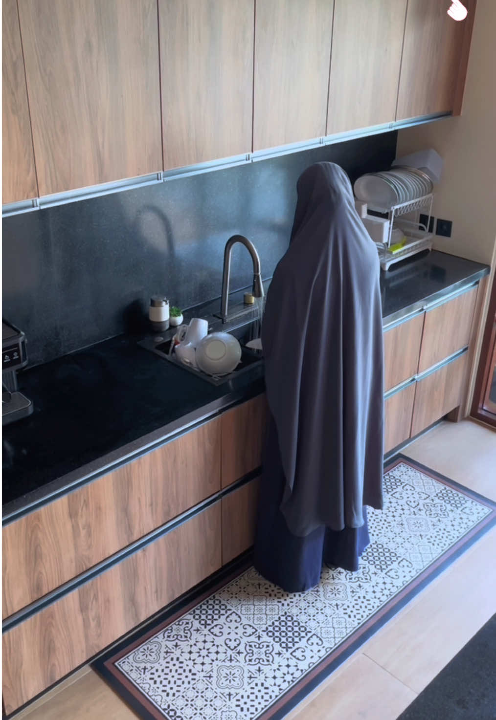 Gini caranya biar dapur terlihat aestetik #kesetdapur #dapuraesthetic #kesetantislip #kesetlucu 