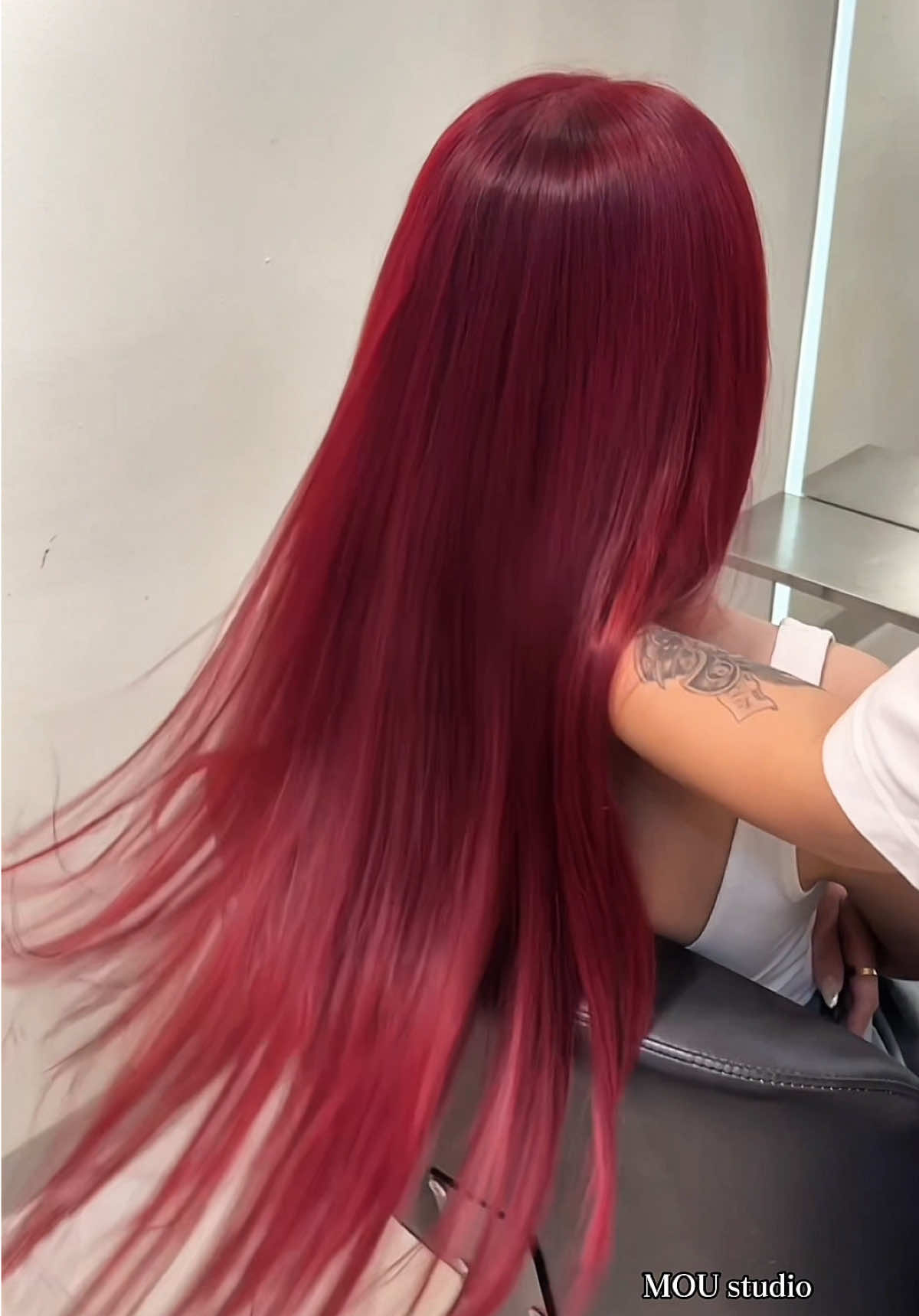 Nàng nào nghiền màu này thì khó mà dứt ra lắm luôn nè 🥰 #mouhairsalon #nhuomtoc #LearnOnTikTok #foryoupage #fyp 