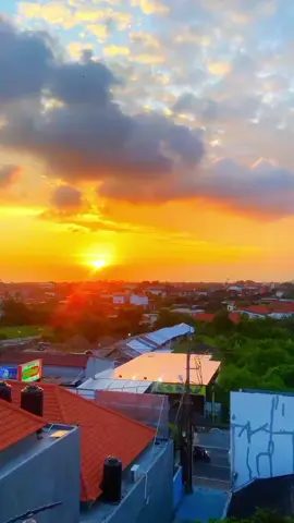 #sunset #canggu #bali #fyppppppppppppppppppppppp #hotel sunset paradise canggu @𝘼𝙅𝙐𝘿𝘼𝙉 𝘽𝘼𝙅𝘼𝙒𝘼 😎👑 @SHINTA🌷 