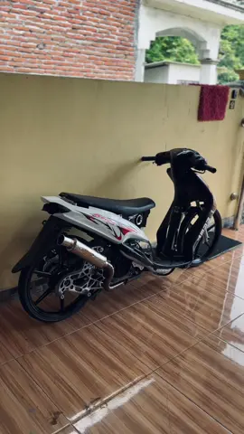 dapet ga sih looknya#mio155 #miosportyr17 #fyppppppppppppppp #cilacap24jam 