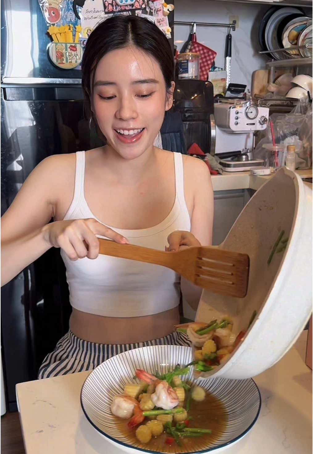 ❎ ทำอาหารสนุกขึ้น ✅ เหนื่อยกว่าเดิม ไม่เสร็จสักที 😂 #ตูนว่าโอ #ตูนภัสร์ดารินทร์ #tiktokเข้าครัว #tiktokคนบันเทิง #เด็กชายตูน 
