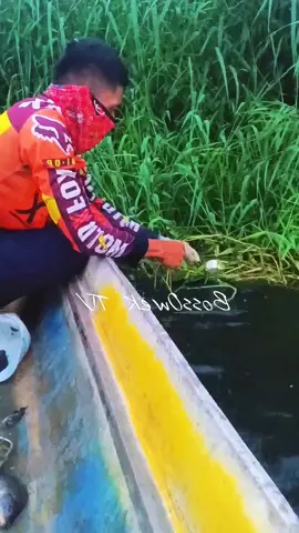 boat ⛵ fishing 🎣 #netfishing #fishingtrap #viralvideo #foryou 