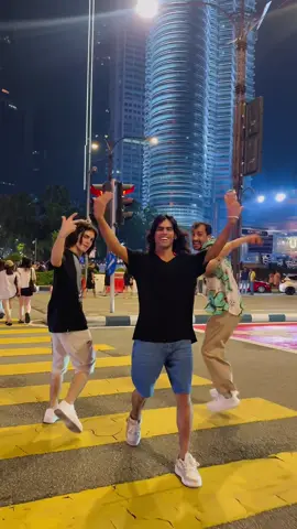 it is Malaysia ❤️‍🔥@Pabbi King @ubaidydk1 #foryou #viralvideo #fawadpabbi_ #pabbiking 