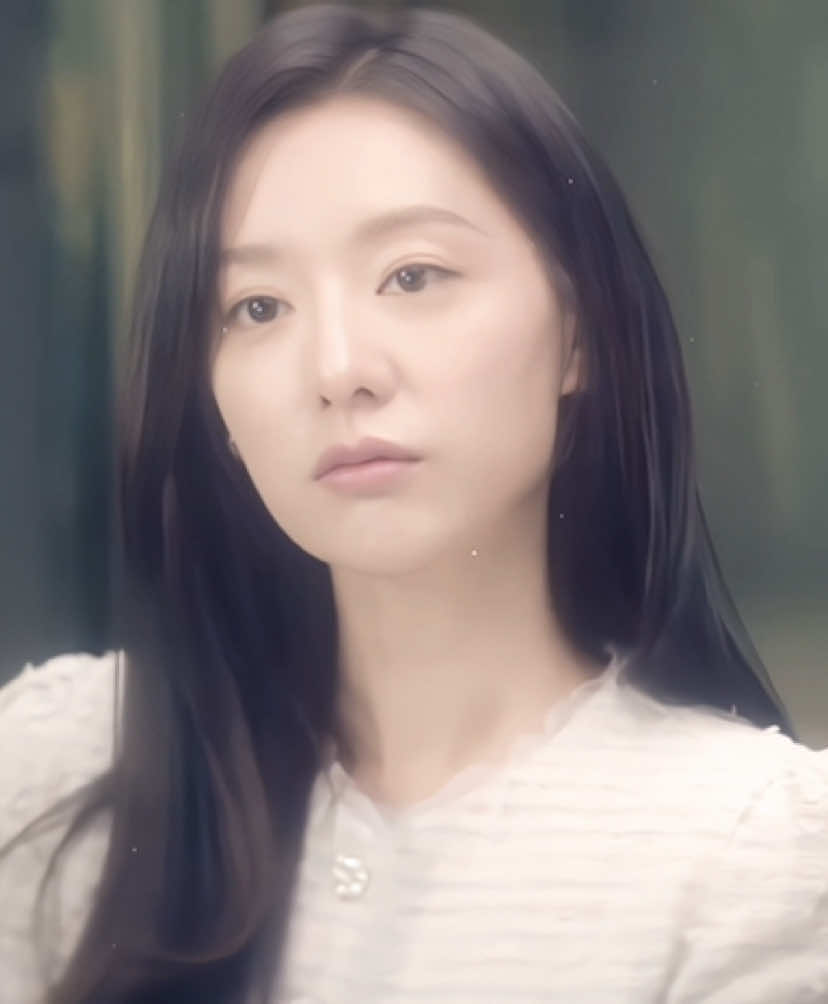 chưa danh phận mà cỡ đó không🤣😁 #queenoftears #kimjiwon #kimsoohyun #fyp 