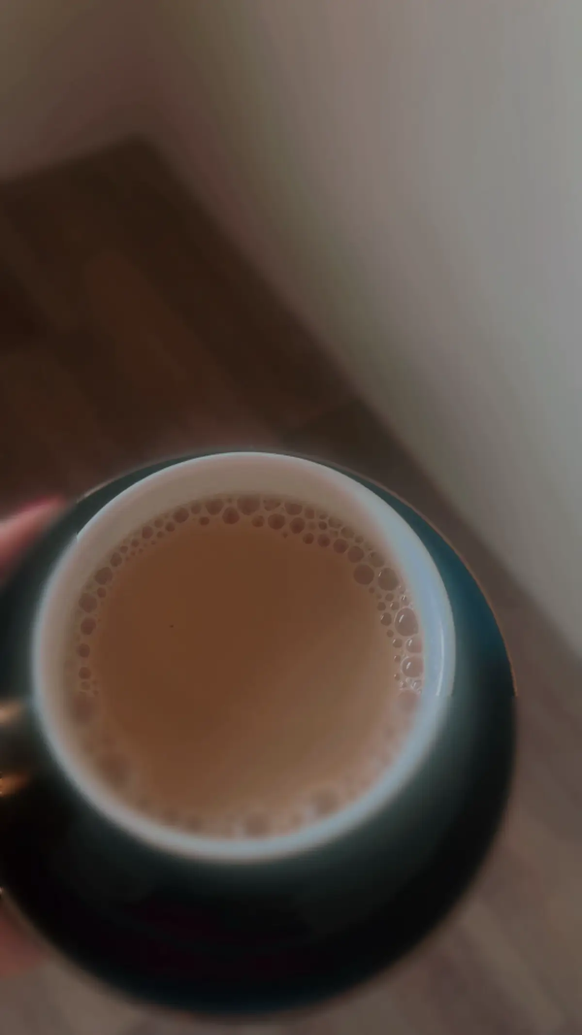 السُرور يحتِلني برفقه القَهوة 🤎.