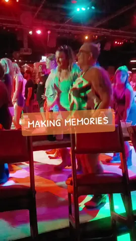 having a blast linedancing#bikermemaw💚🖤👑🏍️ #desertvibes🌵☀️🐫 #FRIENDS #FYP 