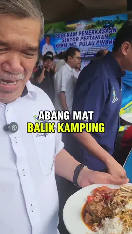 Abang ceduk lauk sendiri