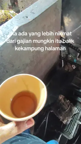 tunggu ketua balik kampung 😊☺#storyhlemkuning👷👷😘 #lewatberanda #pabriksawit #anakrantauindonesia  #perkerjakeras💥 
