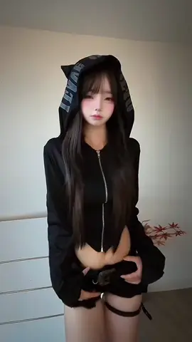 #跟著聖賢看 #美女 #完美身材 #淺跳一下 