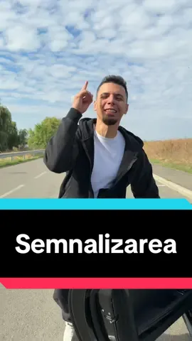 Nu semnalizezi = condusul NU este pentru tine! Hai să vezi de ce 🤣 semnalizarea este ca și link-ul din BIO vine doar cu beneficii! #vroomverifica #semnalizare #scoaladesoferi #instructorauto 