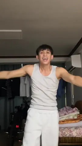 Mag tiktok buong araw haha