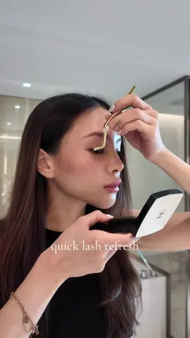 at home lash extension👀🤪 #grwm #tiktokmakeup #eyelash #lashes #beauty 