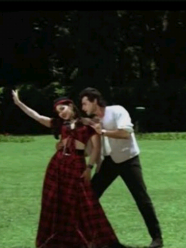 Aisa Na Ho Armaan Jaag Jaaye #aisanahoarmaanjaagjaaye  #chhuparustam  #sanjaykapoor  #manishakoirala  #fypシ゚ 