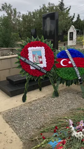 Yenə Gələciyik Qardaşım 🥀🥀🥀🥀🥀😢😢😢 Artığ Bir Neçə Gündürki Aramızda Yoxsan Biziləri Tək Səniz Qoyub Getdin Qardaş Bütün Sənlə Bağlı Olan Arzularımız Yarım Qaldı💔💔💔 ALLAH ☝🏻 ŞƏHİDLİY Məqamını Uca Eləsin Nur İçində Yat Can ŞƏHİDİM Hər Birinizin Məkanı Cənnətdir ALLAH Bütün ŞƏHİDLƏRİMİZƏ Rəhmət Eləsin🤲🏻🤲🏻🤲🏻🤲🏻🤲🏻🤲🏻🫂🫀😢😢😢😢😢 🇦🇿🇹🇷#ŞəhidSəfərovVaqifVasifOğlu 
