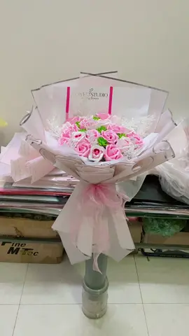 Bó hoa sáp mix màu điểm bông sen đá #xuhuong #hoa20_10 #hoa14_2 #hoa8_3 #hoasaphanoi 