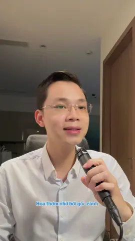 Một manh áo đỏ thuỷ chung suốt đời | Hát Văn Thế Hoàn #hatvanthehoan #hatvan #thehoanhatvan 
