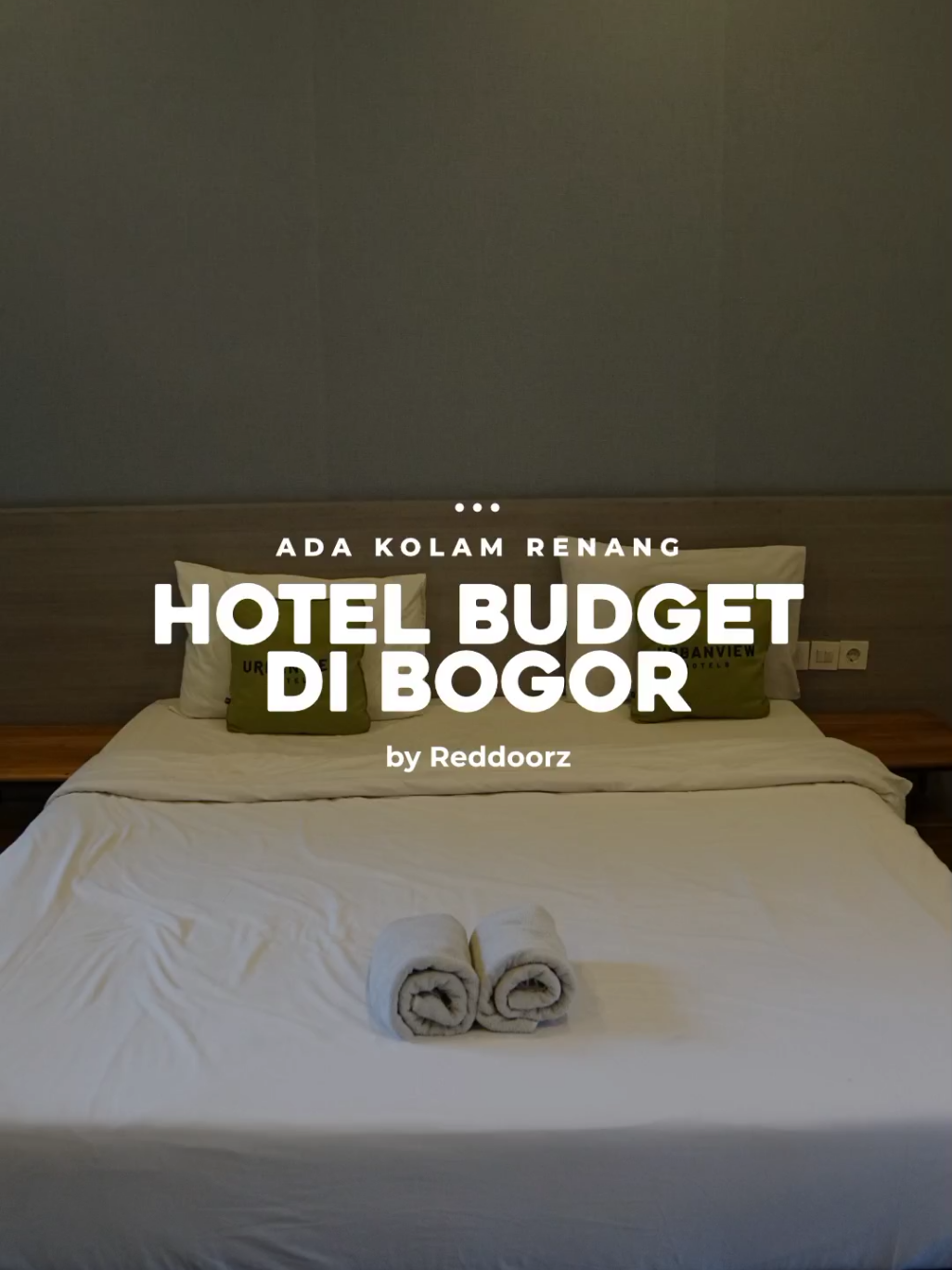 Hotel budget di Bogor cuma 200ribuan tapi dapet fasilitas selengkap ini? 😍 Kolam renang luas, kamar estetik & nyaman, plus deket ke Kebun Raya Bogor, Surya Kencana, dan The Jungle! 🌿💦 @reddoorzid  Urbanview Hotel Sagara Bogor cocok banget buat staycation hemat bareng keluarga. Ada playground juga lho buat anak-anak! 👨‍👩‍👧‍👦 Booking gampang lewat RedDoorz, jangan lupa masukin kode promo YUKNGINEP biar makin hemat 💸 Buruan booking sebelum kehabisan! 📲✨ #UrbanviewHotel #UrbanviewByRedDoorz #UrbanviewHotelSagaraBogor #StaycationBogor #HotelBogor 