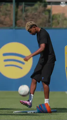 fcbarcelona Lamine Yamal est de retour #fcbarcelona #barçaontiktok #lamineyamal @Lamine Yamal