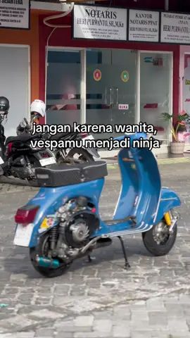 numpak vespa wani ngeyelll🤪#budayakanvespakentjang #speedscootersyndycate #vespasprint #vespaklasik #vespaindonesia 