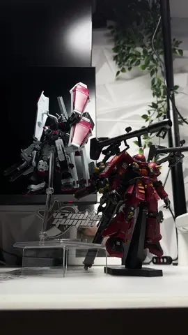 Tag a twin 🧍🏻🧍🏻 #gundam #gundamtiktok #gundamcommunity #gunpla #gundambuilder 