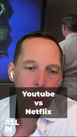 YouTube's audience dwarfs Netflix by over 10x! Creators might find bigger paychecks on platforms with vast audiences and sponsors. Netflix focuses on retention! @jasoncalacanis #creatorEconomy #YouTube #Netflix #contentcreation #audiencegrowth