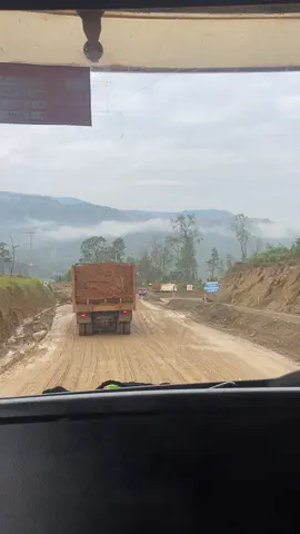 Dengar itu bapak operator Kasihn Ibu operator ternodai matanya😅😂😂🙏🏻🙏🏻#promomakangajian #fypageシ #wedabaynikel🇲🇨🎌 #malukupride🏝🔥 #tambanghitz 