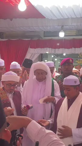 puncak maulid akbar kanzuz sholawat pekalongan 2025 @Habib,Luthfi,Yahya @@azzahiroficial @Ali Zainal Abidin Assegaf @_ahmadumarmutahar_ #kanzuzsholawatpekalongan #habibalizainalabidin #habibluthfibinyahya #azzahir 