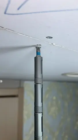 Solo me gusta comprar cosas para usar, como este destornillador de trinquete 24 en 1, realmente solucionó muchos de mis problemas en el montaje de muebles, puede hacerlo donde la electricidad no puede entrar#diyhack #hometools #tiktokmademebuyit #furnitureassembly #screwdriver 