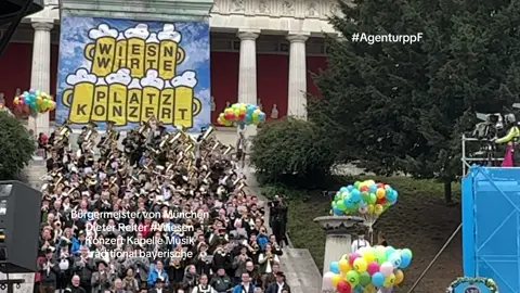Bürgermeister von München Dieter Reiter Promi #Wiesen Konzert Kapelle Musik traditional bayerische Promi ##WiesenOktoberfest München 2025 Promis Wiesn ##PromisOktoberfest München 2025 ##OktoberfestMünchen2025AgenturppF ##4you