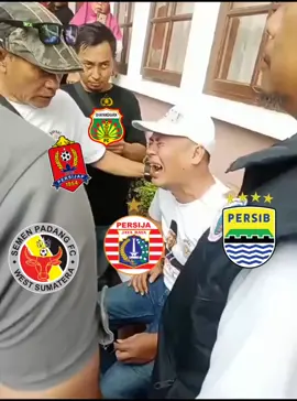 kenceng banget Jak🤣 sabar yaa😭💙🧡 #persib #persijap #persija #byangkarafc  #semenpadangfc 