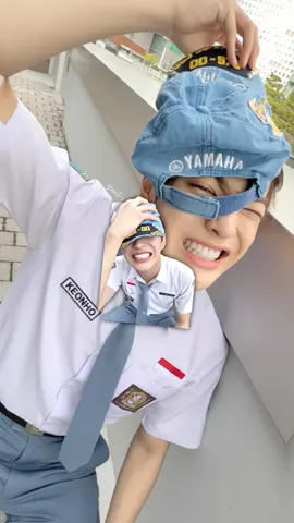 yg selalu dimarahin guru gegara gpake topi sekolah dan selalu miring😭😭 #KEONHO #CORTIS 