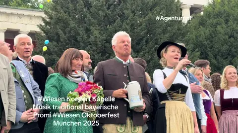 Bürgermeister von München Dieter Reiter Promi #Wiesen Konzert Kapelle Musik traditional bayerische Promi ##WiesenOktoberfest München 2025 Promis Wiesn ##PromisOktoberfest München 2025 ##OktoberfestMünchen2025AgenturppF ##4you