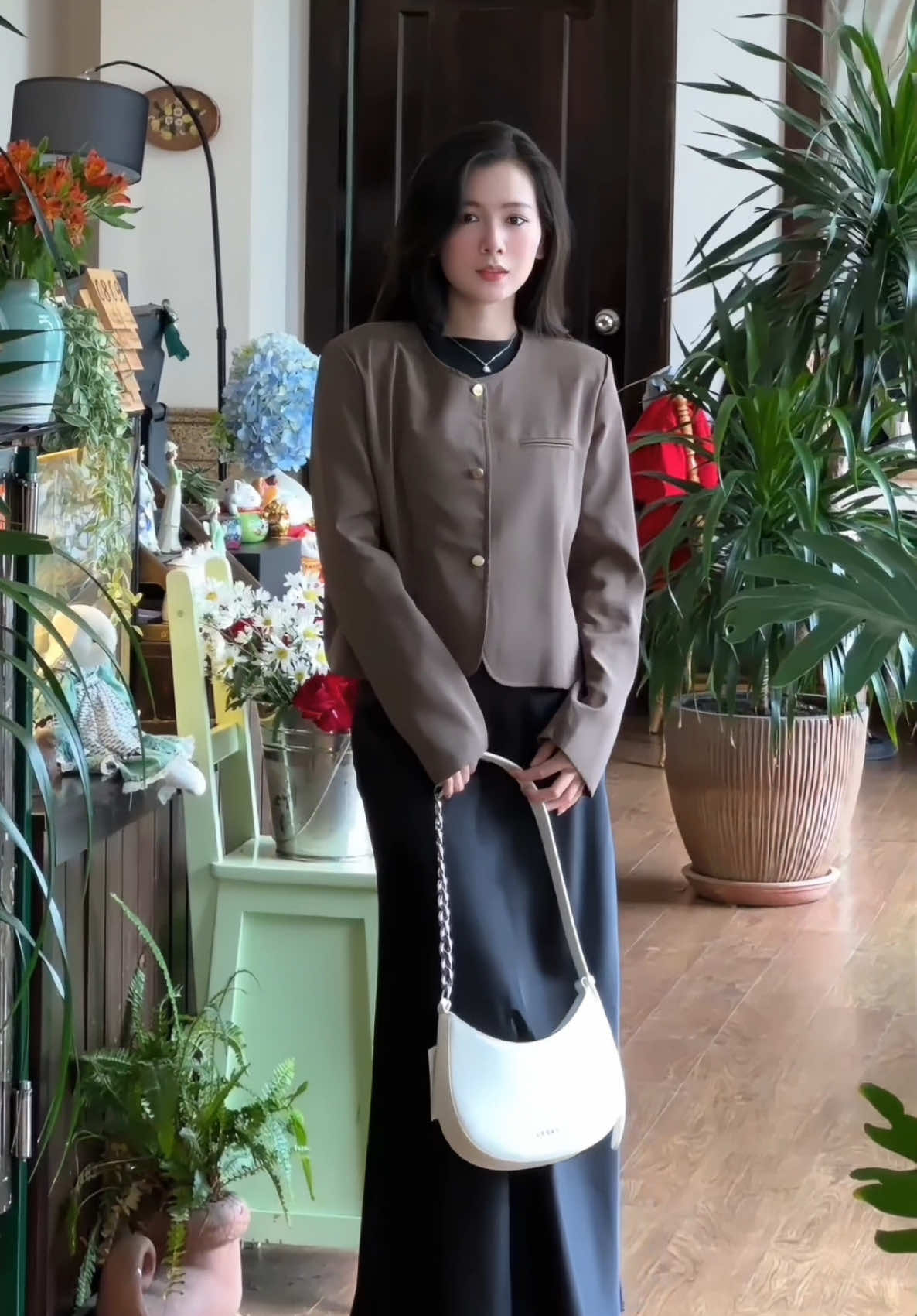 Cái blazer mua hơn một năm giờ mặc vẫn xinh. #fyp #viral #29febcloset #aoblazer #aokhoacvest 